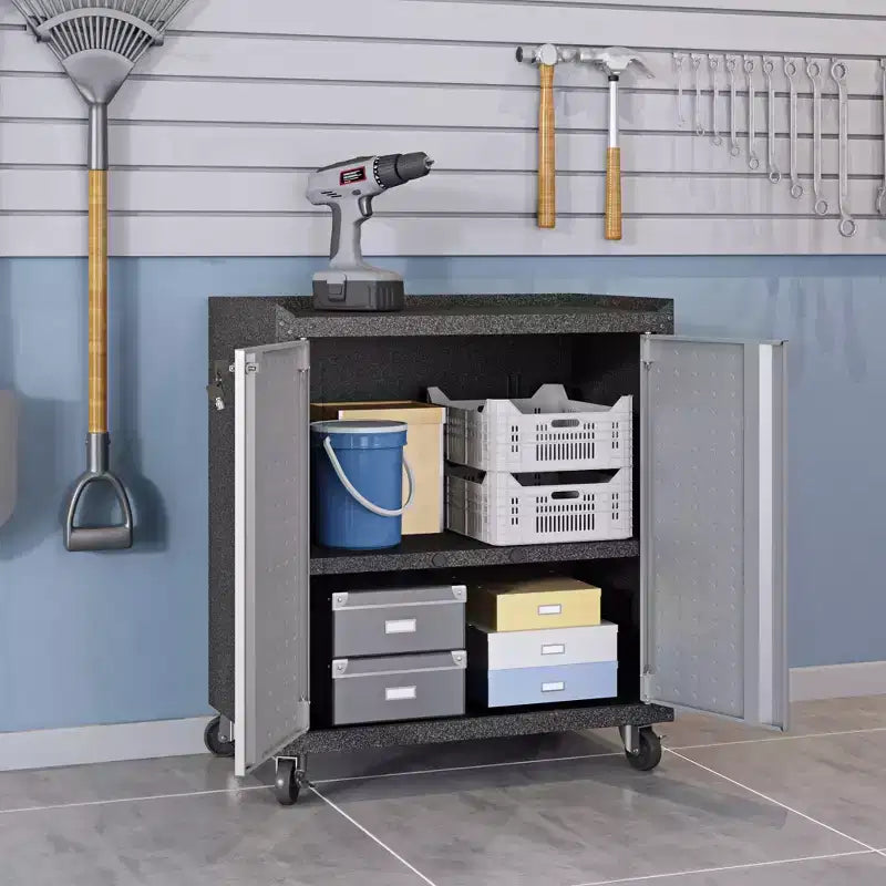 Manhattan Comfort Fortress Ensemble 3 pièces d'armoires de garage et de table de travail mobiles et compactes 2.0 Gris : Rangement verrouillable, étagères réglables, roulettes