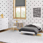 Lit pour enfant Delta Children Jordan - Blanc Bianca : Lit de taille standard, cadre en pin, style décoratif moderne