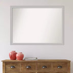 Miroir mural en bois argenté non biseauté à faible lustre de 41 po x 30 po - Amanti Art : Rectangulaire moderne, quincaillerie de montage incluse