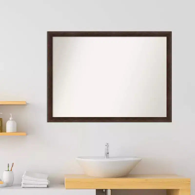 Miroir mural de salle de bain en bois étroit, 104 x 76 cm, sans biseau, noyer chaud - Amanti Art : Moderne, rectangulaire, à fixer au mur