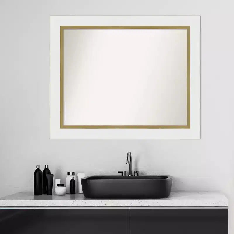 Miroir mural de salle de bain Amanti Art 33"x27" sans biseau Eva : Blanc, cadre doré, moderne à fixer au mur