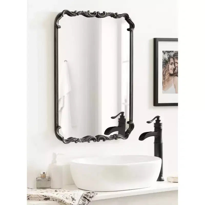 Miroir mural encadré Kate & Laurel All Things Decor 20"x27" Brazelton Noir
