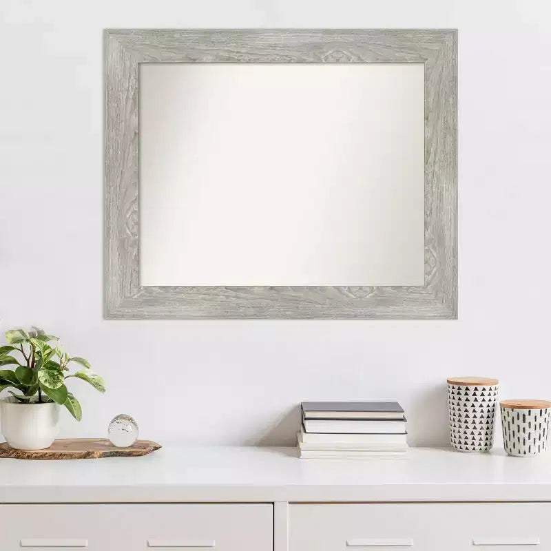 Miroir mural gris tourterelle non biseauté 34" x 28" - Amanti Art : Rectangulaire Moderne, Cadre en Polystyrène