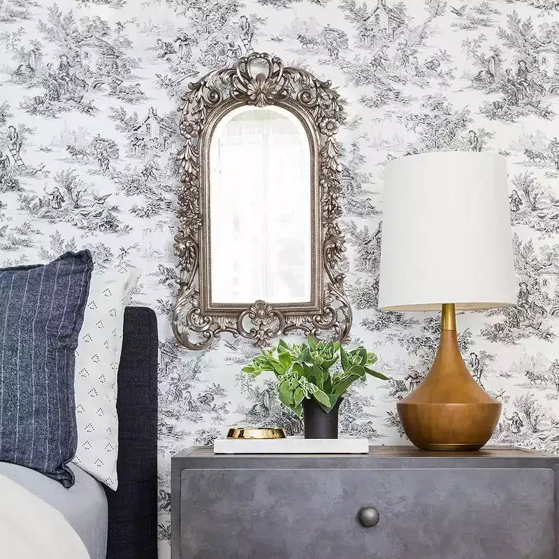 Miroir mural et d'appoint cintré Howard Elliott 22"x14" avec cadre orné complexe argenté