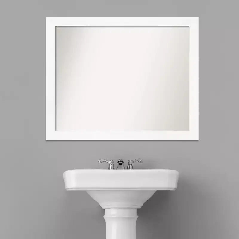 Miroir mural de salle de bain étroit non biseauté 31" x 25" Blanc - Amanti Art