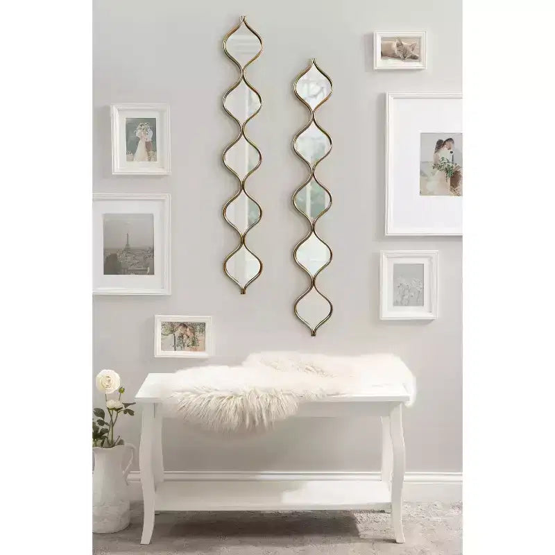 Miroir mural à panneau en forme de goutte Loxi en or 7"x42" Kate & Laurel All Things Decor