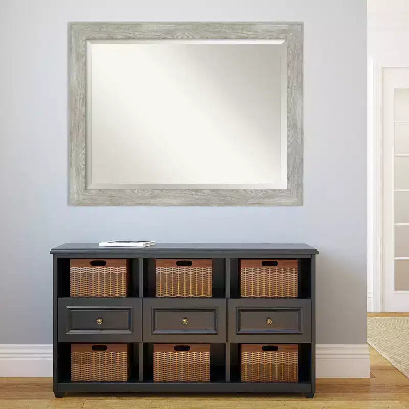 Miroir mural encadré Dove 46 po x 36 po Gris patiné - Amanti Art