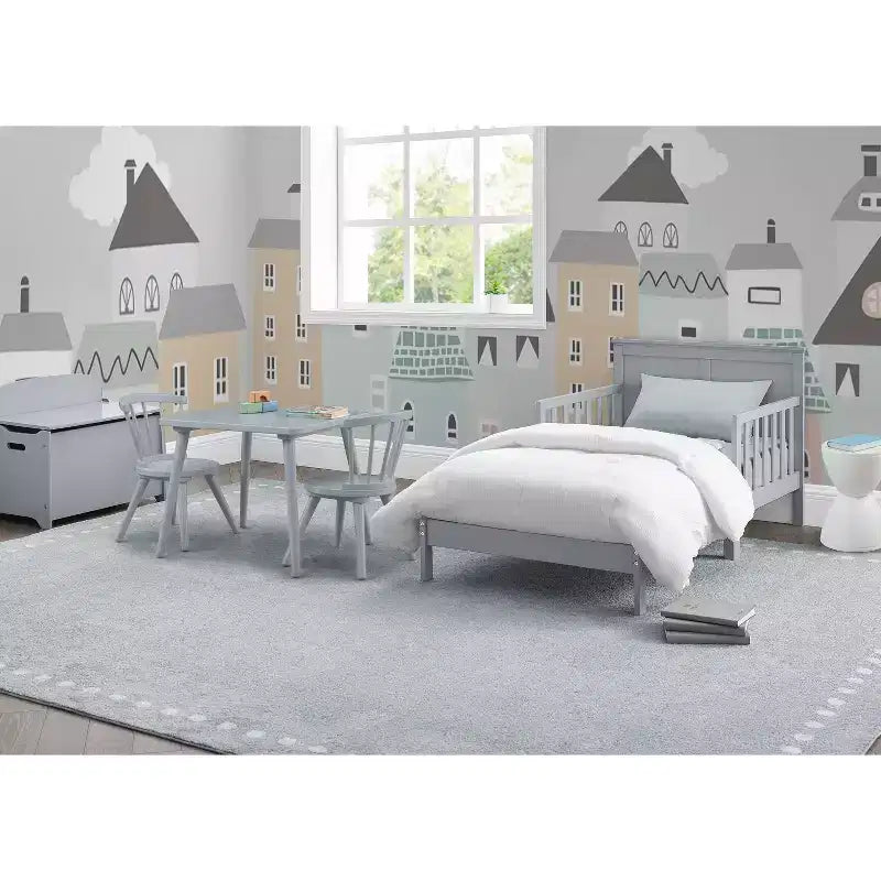 Lit pour tout-petit Collins Wood, certifié Greenguard Gold, gris - Delta Children