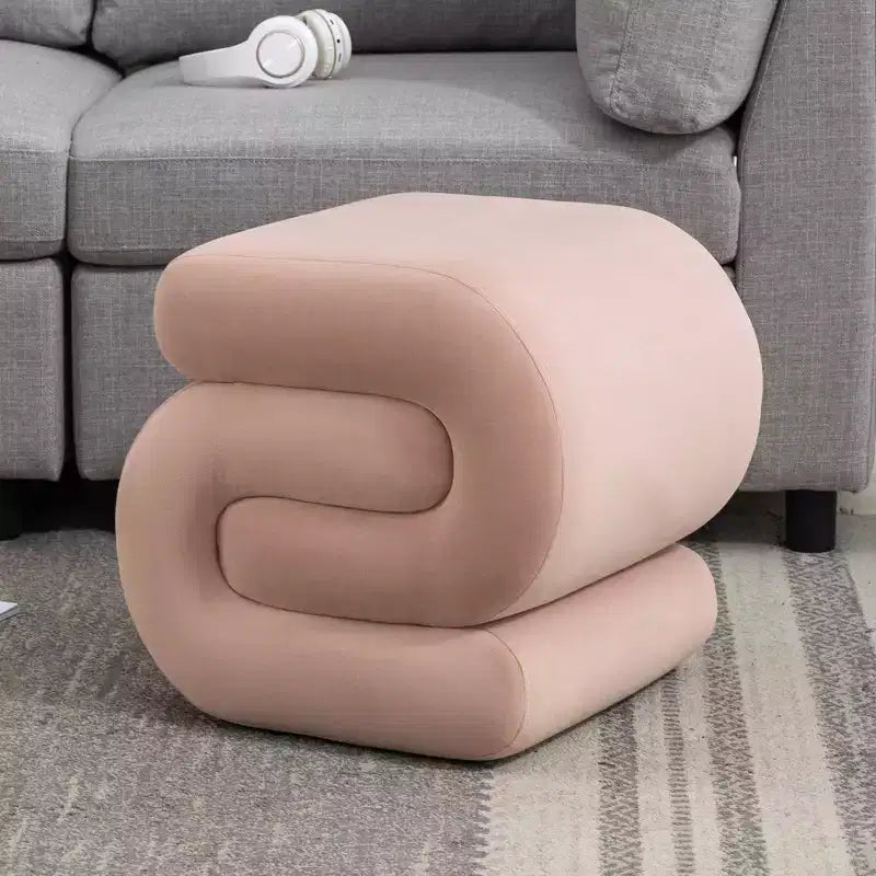 GDFStudio Mina Pouf en velours et bois en forme de S, 20W