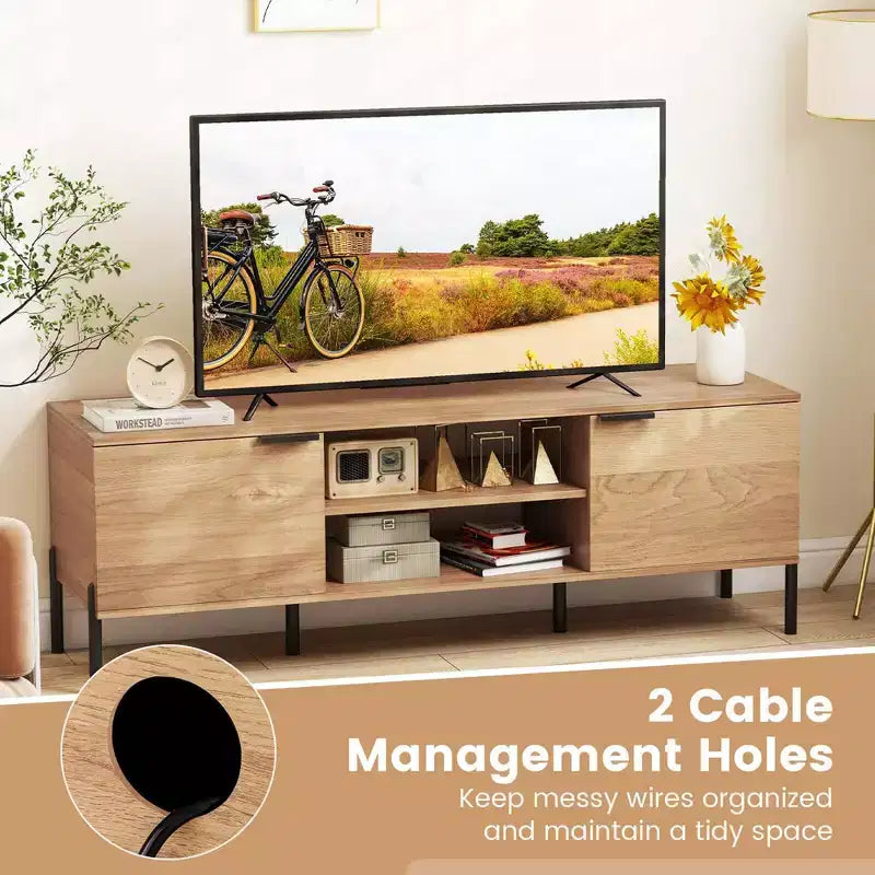 Meuble TV Costway 2 portes avec station de charge, centre de divertissement pour TV jusqu'à 65 pouces