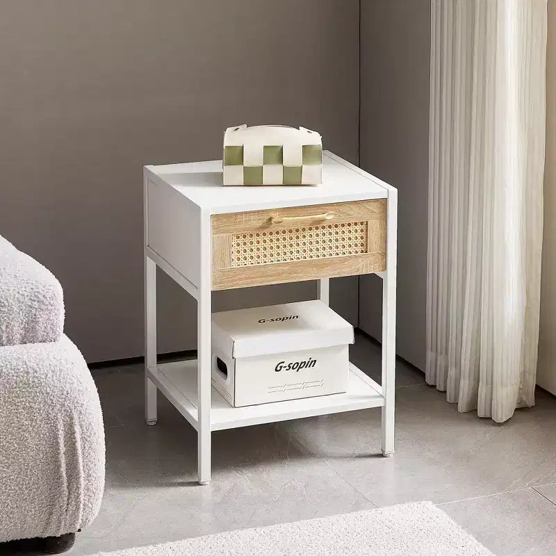 Mayeerty 15.74 Table d'appoint en rotin avec tiroir, table de chevet moderne, pieds en métal, table d'appoint pour salon, chambre à coucher, blanc