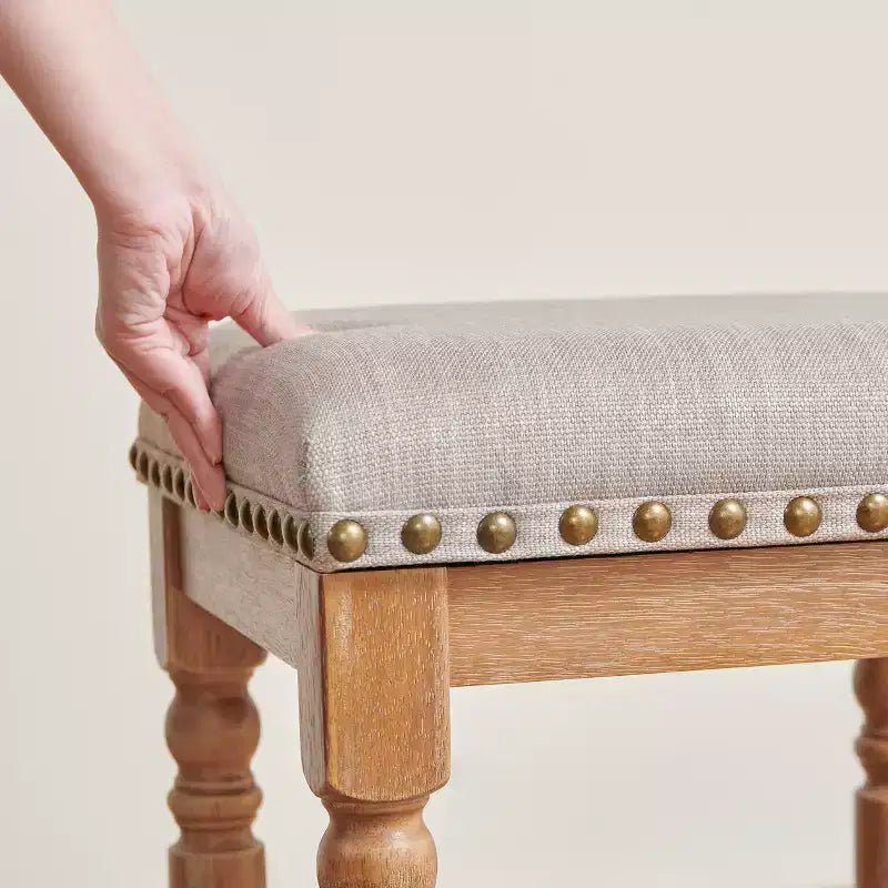 Subrtex 26.6Tabouret de comptoir et de bar sans dossier en bois massif, rembourré en lin avec garniture cloutée, cadre en bois massif rustique pour cuisine et bar (Lot de 2)