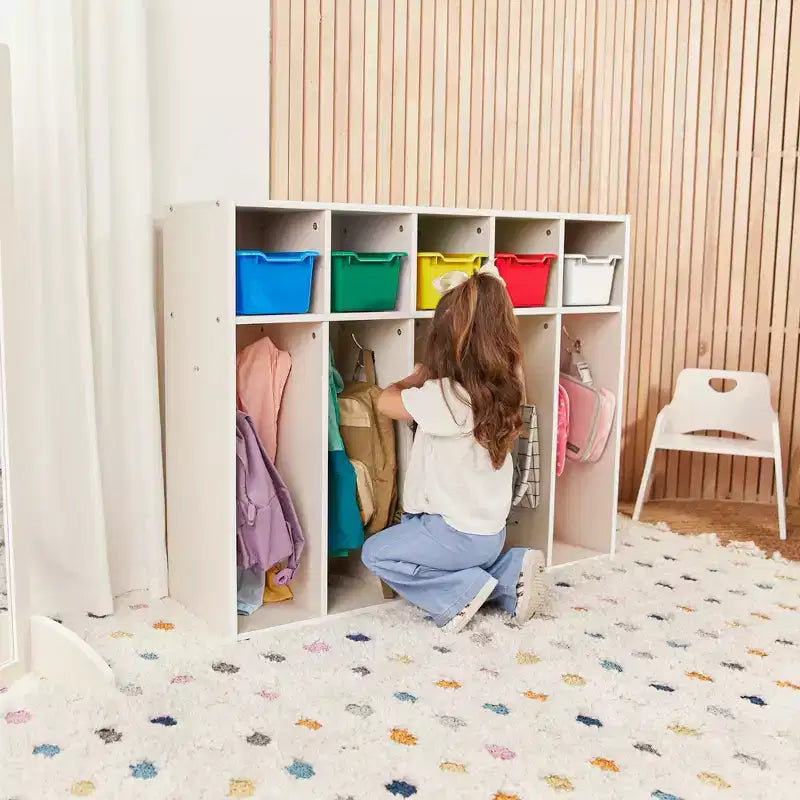 Vestiaire à 5 compartiments pour tout-petits et 5 bacs de rangement avant à écope ECR4Kids Streamline, Rangement à casiers
