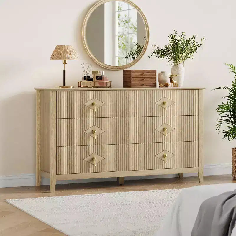 Commode 6 tiroirs pour chambre à coucher, commode en bois de 137 cm de large avec poignées métalliques, organiseur de rangement pour vêtements à cannelures, meuble TV pour couloir