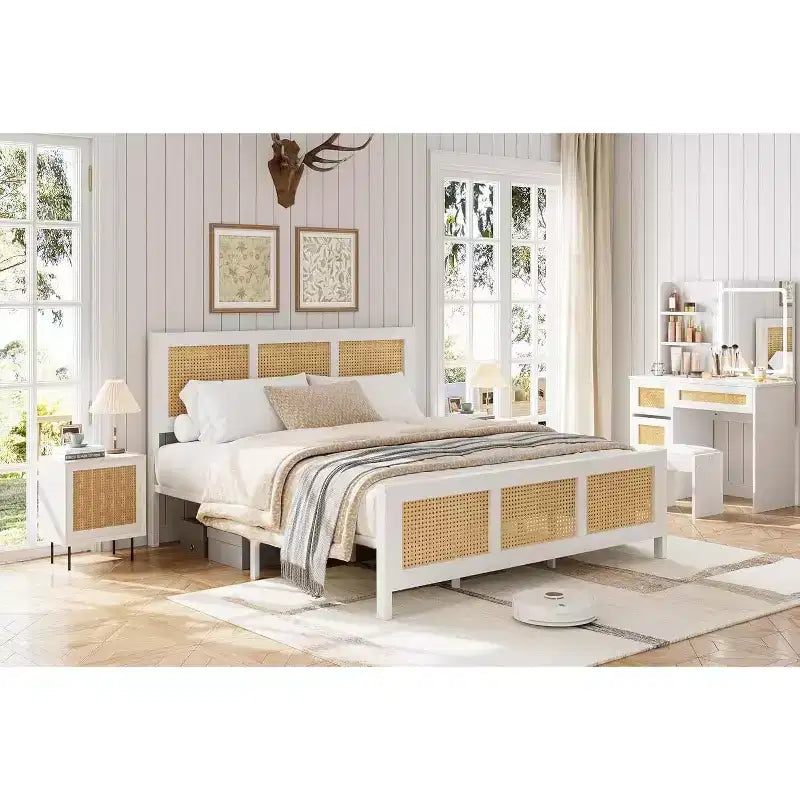 Cadre de lit king size Coolmee en rotin avec tête de lit, plateforme de lit bohème en canne avec sommier en métal robuste, sans bruit, pas besoin de sommier tapissier