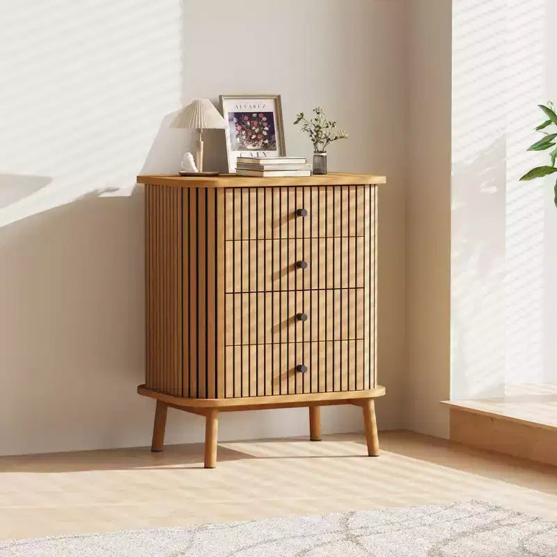 Commode à 4 tiroirs COZONY, commode bohème en osier avec poignées noir mat et pieds en bois pour chambre, salon, couloir