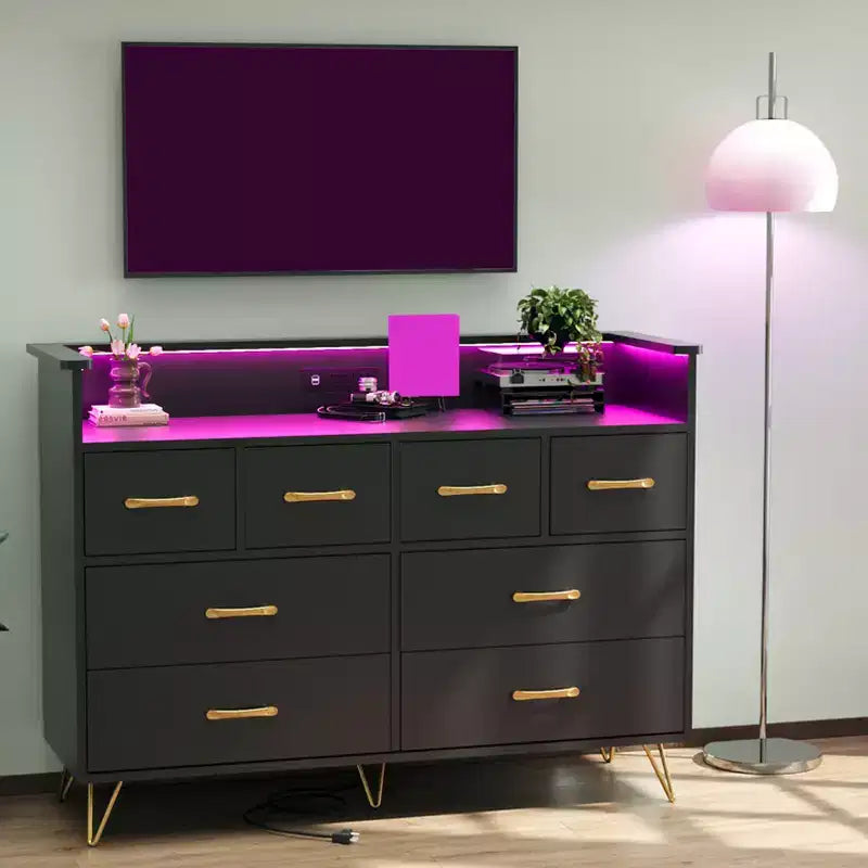 Meuble TV commode COZONY 8 tiroirs, centre de divertissement en bois avec éclairage LED, station de charge, grand rangement pour chambre et salon