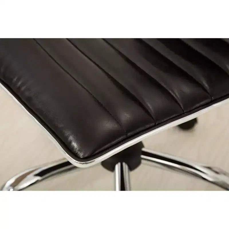 Chaise de bureau Okak réglable par vérin pneumatique, chaise de bureau ergonomique avec base en métal chromé, chaise pivotante à 360° pour l'étude et la salle de lecture