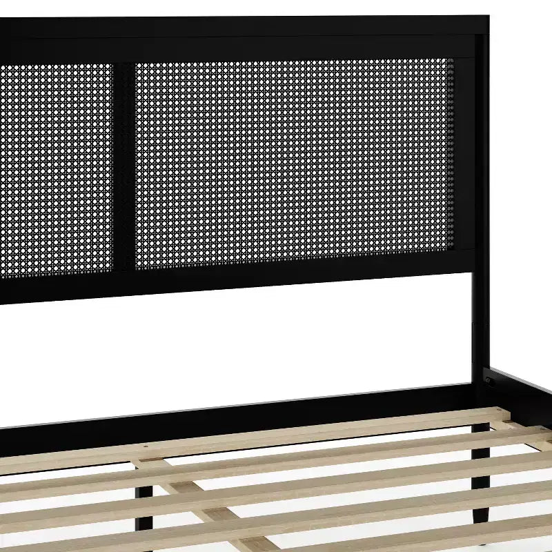 Lit plateforme Martha Stewart Jax en bois massif avec tête et pied de lit en rotin, aucun sommier tapissier requis