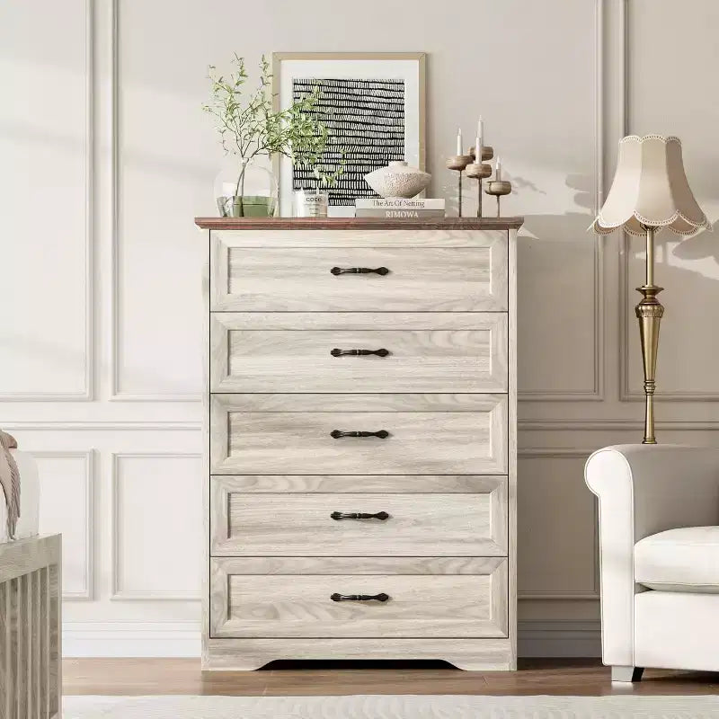 Commode de ferme à 5 tiroirs, chiffonnier moderne avec grain de bois naturel et larges poignées métalliques, pour chambre, salon