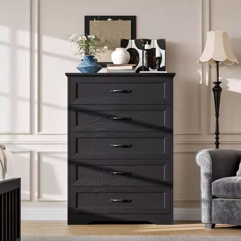 Commode de ferme à 5 tiroirs, chiffonnier moderne avec grain de bois naturel et larges poignées métalliques, pour chambre, salon