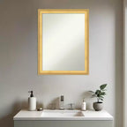 Miroir mural de salle de bain encadré en bois sans biseau Amanti Art Owen Gold