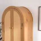 Meuble de rangement GDFStudio Akira moderne en bois cintré avec portes en rotin