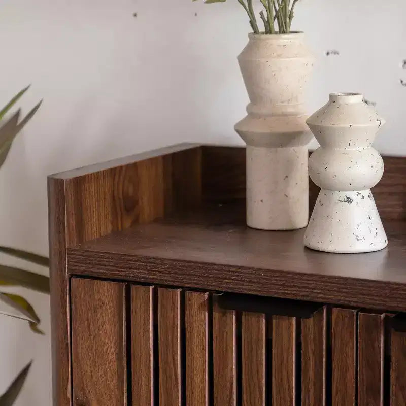 Meuble à chaussures moderne en bois Hahn GDFStudio avec étagères réglables et portes persiennes respirantes