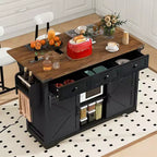 Îlot de cuisine Okak avec prise de courant, Chariot de cuisine avec 2 portes coulissantes de style grange, abattant et porte-épices, Îlot de cuisine roulant pour la cuisine
