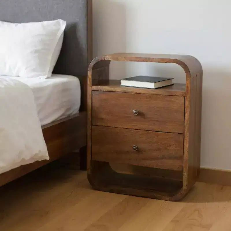 HomeRoots Table de chevet à deux tiroirs en bois massif de châtaignier 22