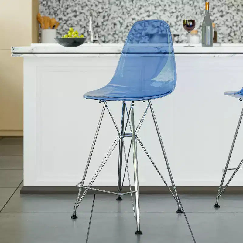 Tabouret de bar moderne Cresco LeisureMod en acrylique, cadre et repose-pieds en acier léger, tabouret de comptoir pour îlot de cuisine, bar ou salle à manger, lot de 2