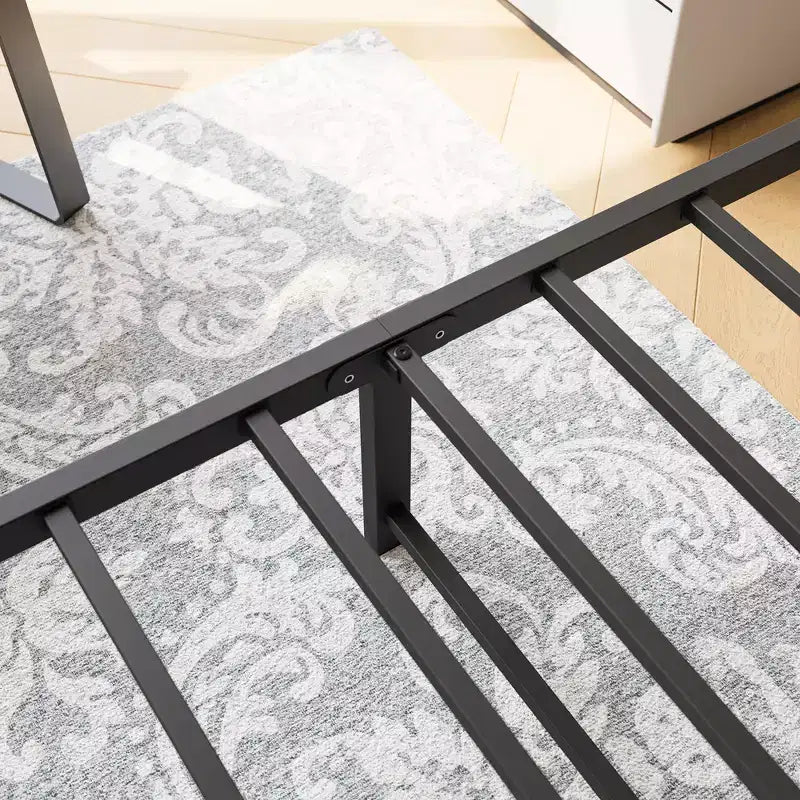 Cadre de lit Queen Size Okak, cadre de lit plateforme en métal avec tête de lit et support à lattes solides pour chambre à coucher, salon, noir