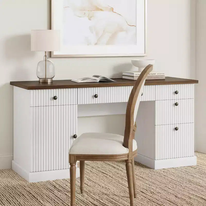 Rangement de bureau à domicile cannelé, bureau de direction moderne de 60 pouces avec station de charge, bureau d'écriture en bois avec tiroirs de classement pour salle d'étude