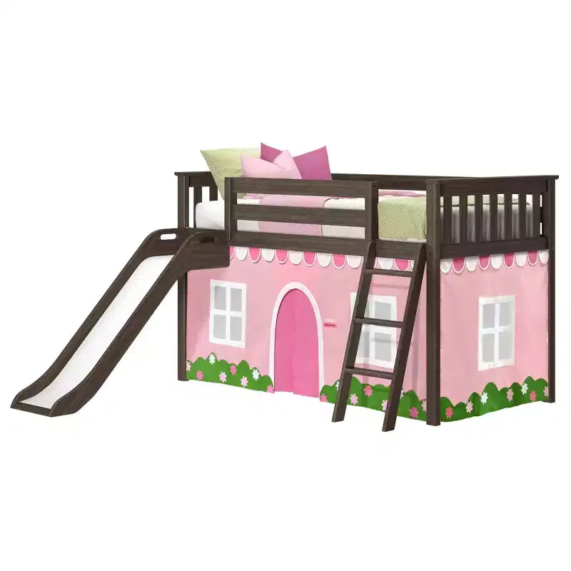 Lit surélevé simple avec glissière facile et rideau de maison de ferme rose pâle et blanc