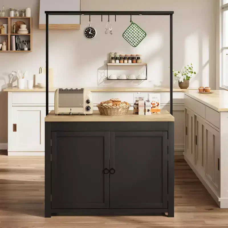 Îlot de cuisine avec rangement 107 cm – Chariot de cuisine robuste, îlot de cuisine mobile avec étagères à 2 niveaux et 5 crochets, plan de travail en bois massif pour petits espaces