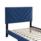 Lit double Royal Hampton, revêtement en velours bleu marine capitonné, surpiqûres chevrons