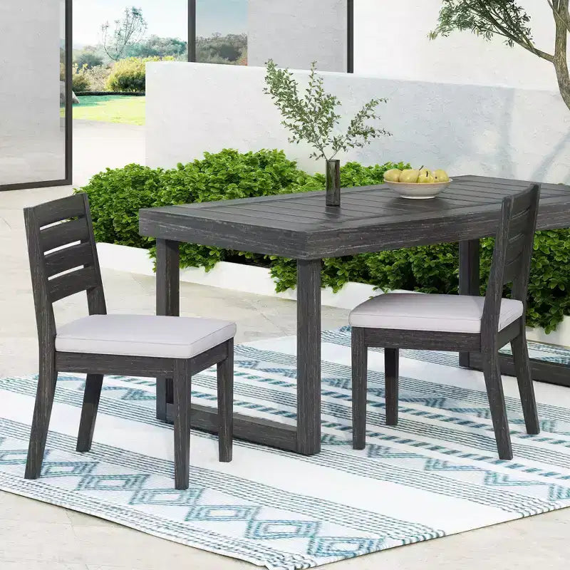 Chaise de salle à manger d'extérieur en teck avec coussin, convient aux patios, espaces extérieurs, balcons, vérandas, arrière-cours et terrasses.