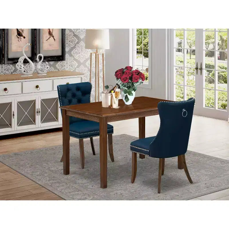 Ensemble de salle à manger 3 pièces HomeStock avec table rectangulaire à plateau en bois massif au fini noyer antique