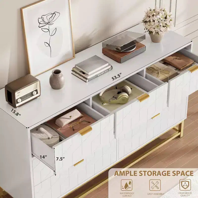 Commode à tiroirs Acekool, commode moderne de 136 cm de large avec façade cannelée, poignées et pieds dorés, organisateur de rangement pour chambre, dressing