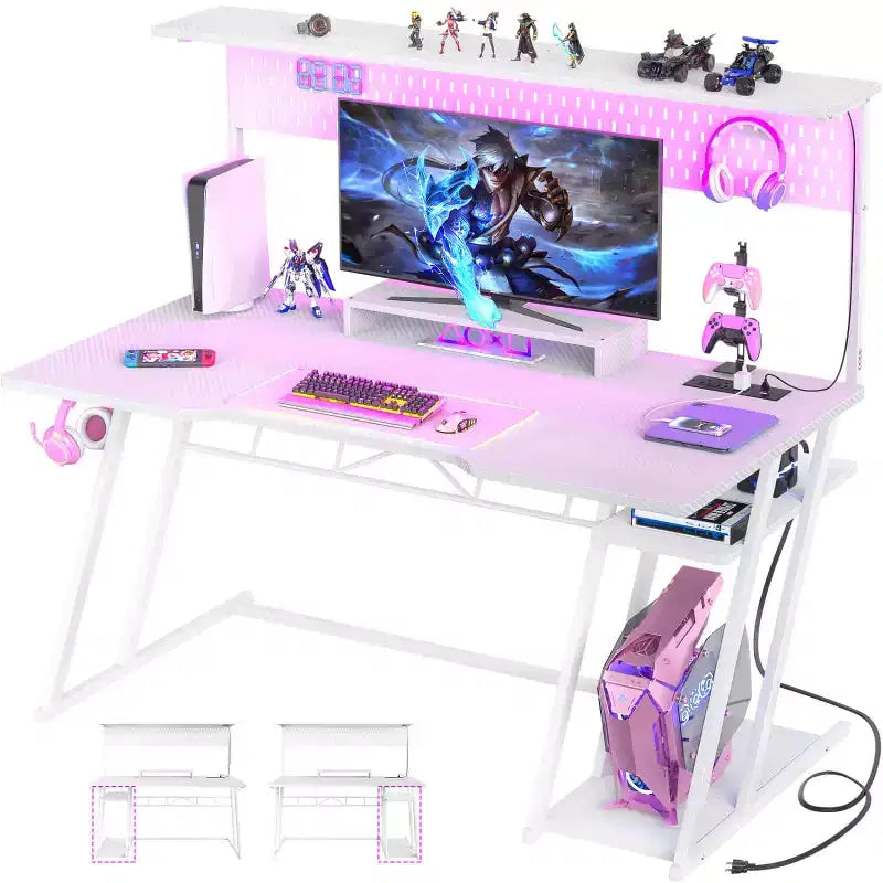 Bureau de gamer Besiost avec station de recharge, bureau d'ordinateur avec étagère supérieure et panneau perforé