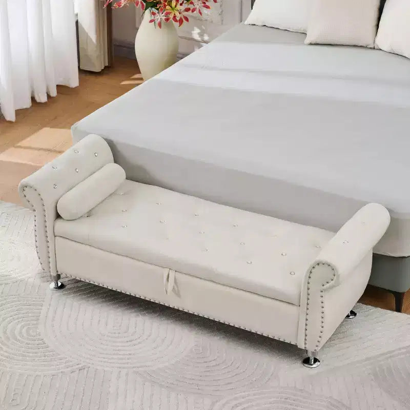 TUYOHW 62.2 Banc de rangement capitonné en velours avec boutons en cristal et accoudoirs, banc de bout de lit avec 1 oreiller, poufs de rangement pour salon, chambre à coucher