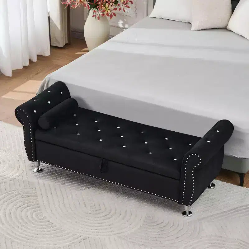 TUYOHW 62.2 Banc de rangement capitonné en velours avec boutons en cristal et accoudoirs, banc de bout de lit avec 1 oreiller, poufs de rangement pour salon, chambre à coucher