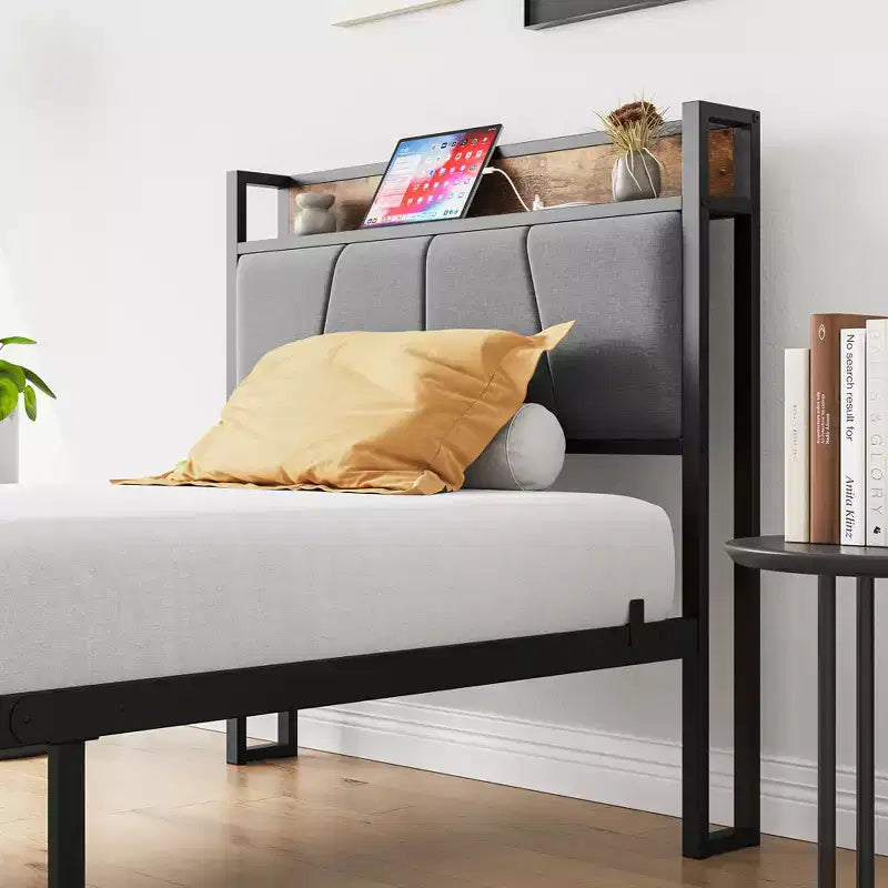 Cadre de lit double MAYEERTY avec tête de lit de rangement et station de recharge, pas besoin de sommier tapissier pour chambre à coucher