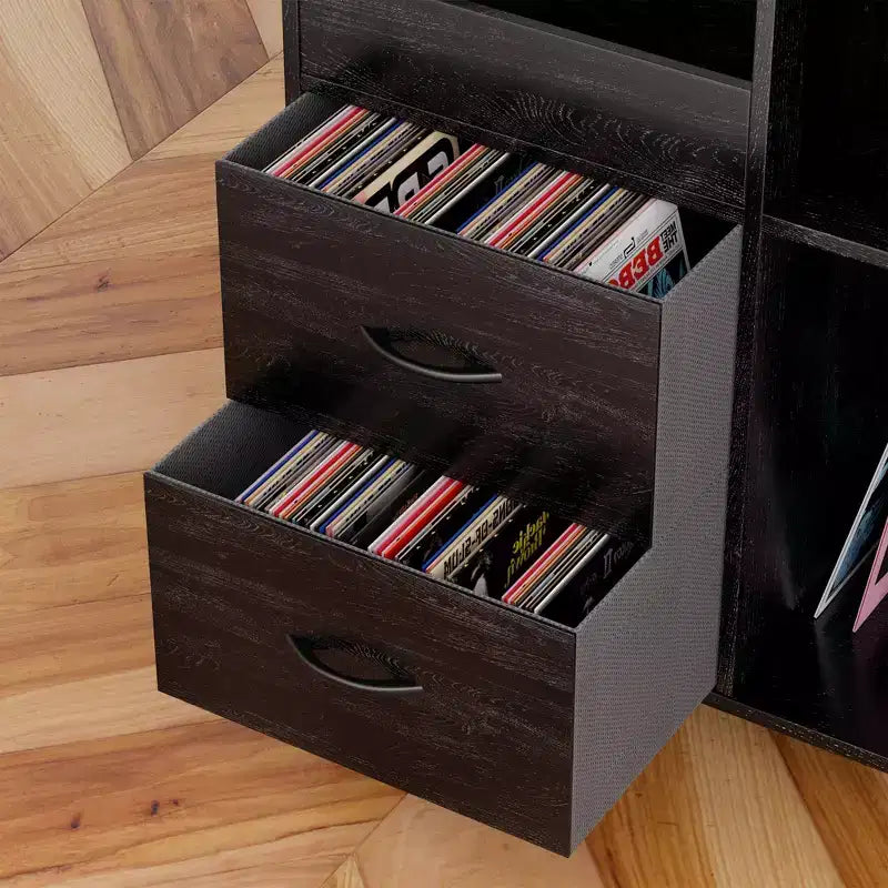 Meuble tourne-disque écologique VIYET 35 avec couvercle à charnière, console média en MDF noir et métal avec multiprise 2 prises et rangement anti-poussière