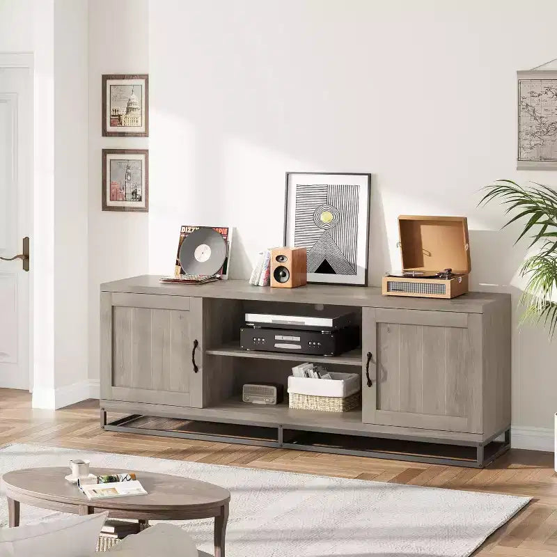 Meuble TV de ferme Acekool pour salon, étagères réglables à 2 niveaux, base en métal, console multimédia pour TV 75 pouces, gris