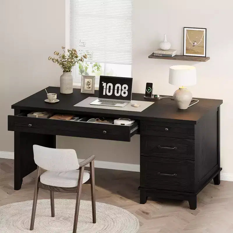Bureau de direction avec tiroirs, bureau d'ordinateur de style rustique avec station de charge, bureau d'ordinateur en bois de 136 cm avec rangement pour dossiers