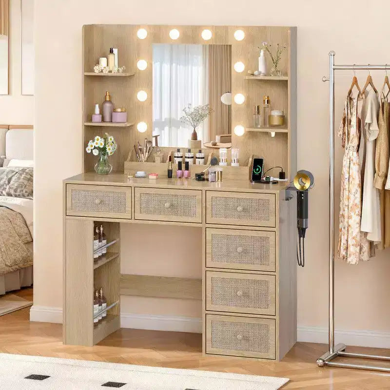 Coiffeuse à double couche avec 6 tiroirs et 3 compartiments, style rangement à panneau latéral, en panneaux de particules blancs plaqués de mélamine texturée.