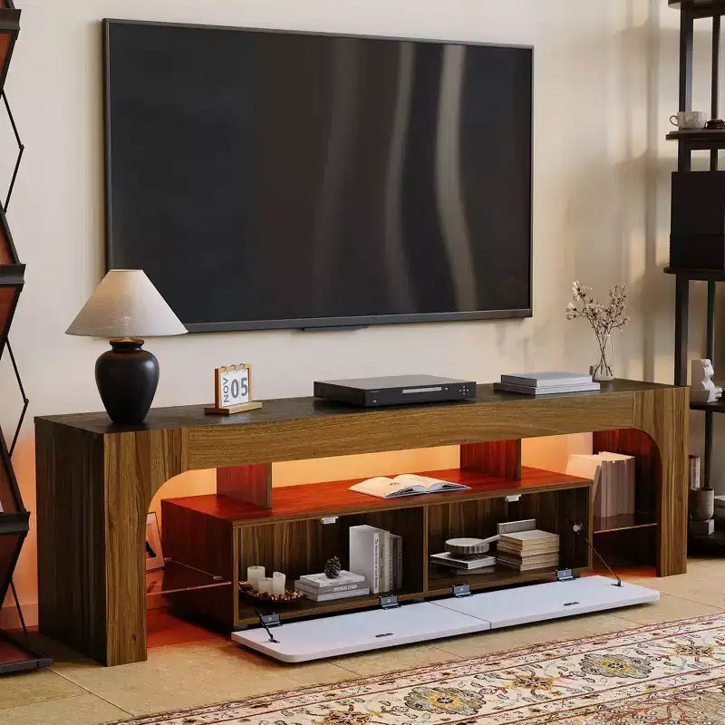 Meuble TV LED moderne pour téléviseurs jusqu'à 70 pouces, console de divertissement en bois blanc avec éclairage RVB, 2 tiroirs, étagères transparentes réglables