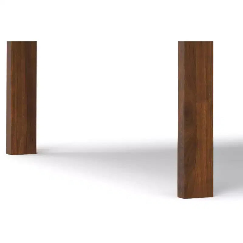 Table à manger carrée de style transitionnel Saige de 54 po x 54 po