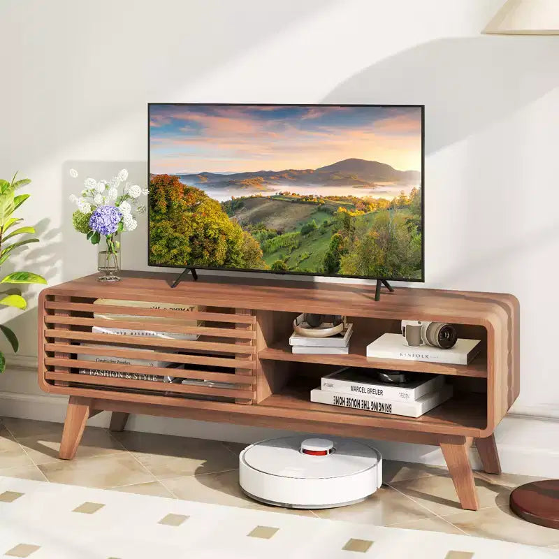 Meuble TV Costway avec porte coulissante, étagères réglables et pieds en bois d'hévéa pour TV jusqu'à 55''